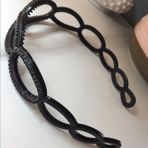 Hair accessories with black rhinestone